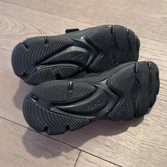 BNWOT ryka Mary Jane’s in black - Picture 4 of 4